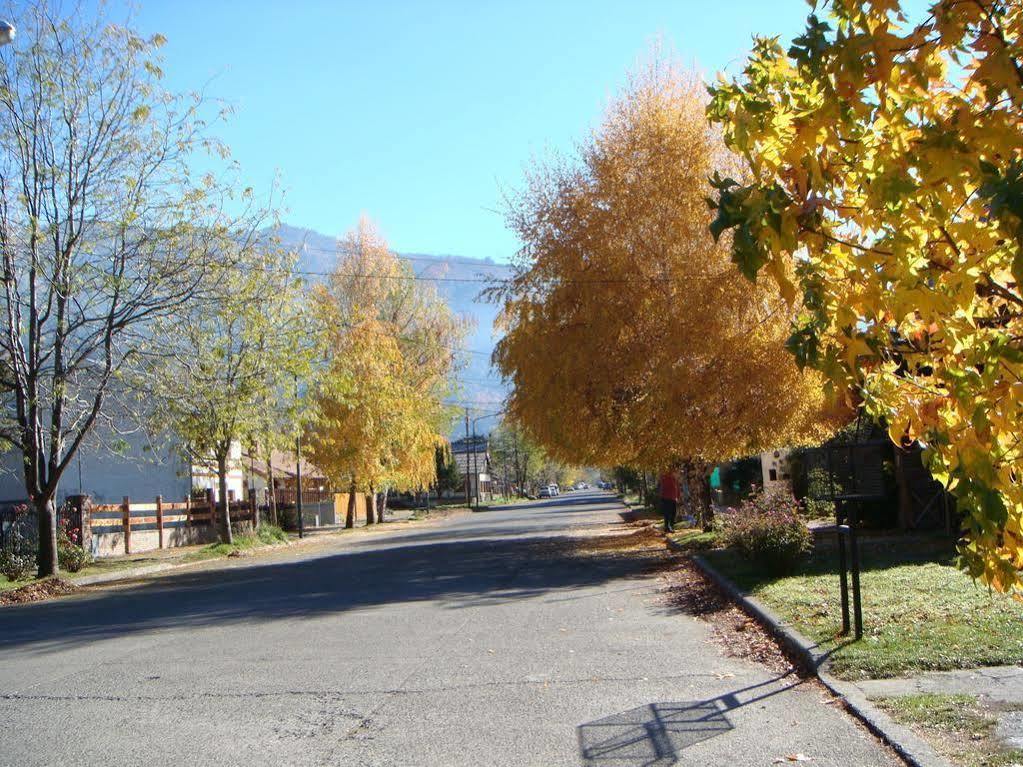 Apart Hotel Le Temps Des Cerises San Martín de los Andes Exterior foto